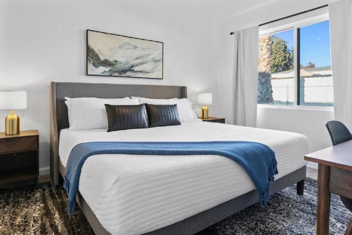 Coastal Haven - Prime Spot Walk To Apartment San Diego